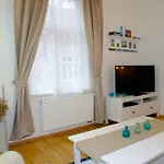 Apartment Haus Wallstrasse